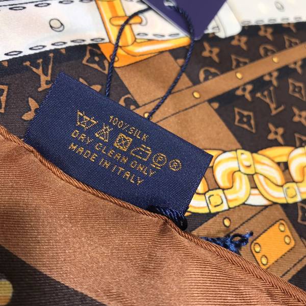 Louis Vuitton Scarf LVC00538